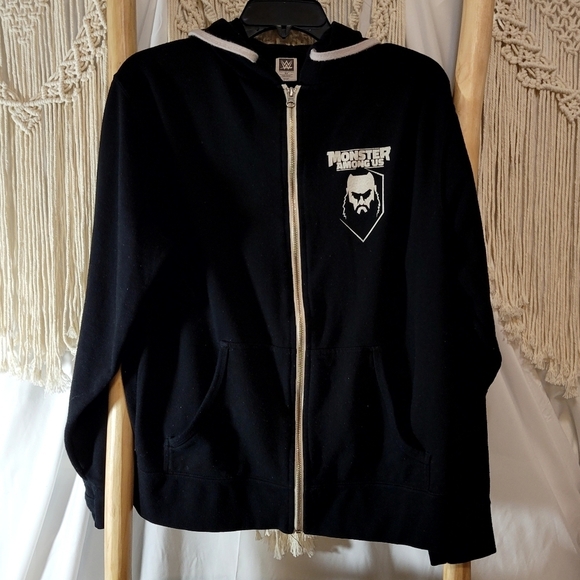 W Authentic - Picture 4 of 7